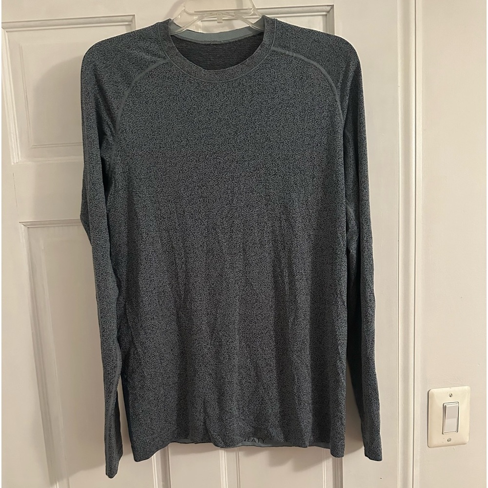 Men’s blue lululemon long sleeve t shirt
